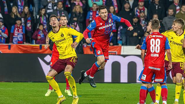 Série neporazitelnosti fotbalistů Viktorie Plzeň skončila po 35 zápasech, v sobotu prohráli v 15. kole FORTUNA:LIGY doma s pražskou Spartou 0:1.