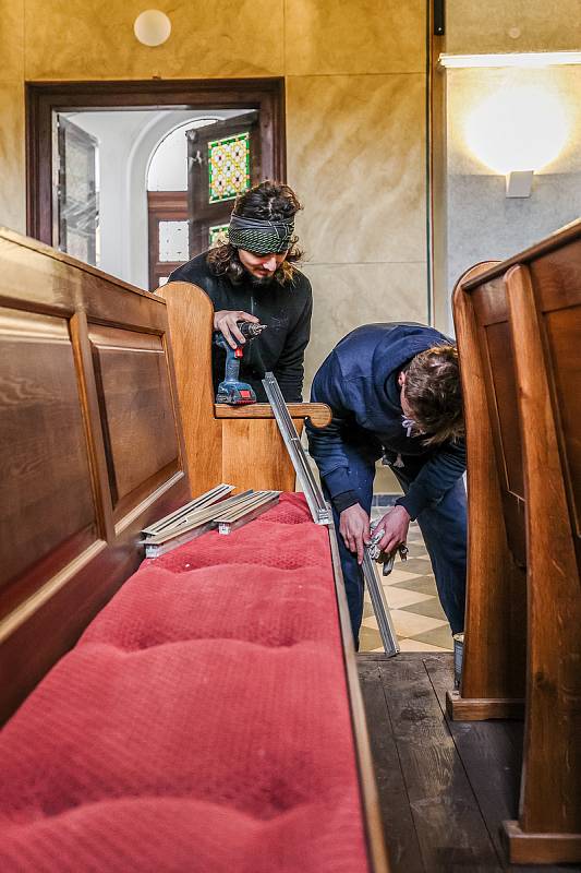 Plzeňská velká synagoga - největší synagoga v ČR, zároveň druhá největší v Evropě a třetí na světě, prochází kompletní obnovou interiérů. Hotovo by mělo být v dubnu 2022.