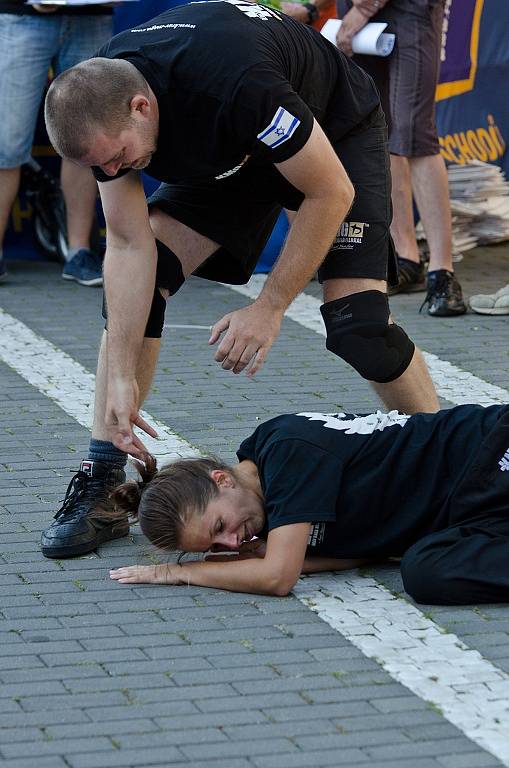 Během závodu Run-up došlo i na ukázky sebeobranného systému Krav Maga.