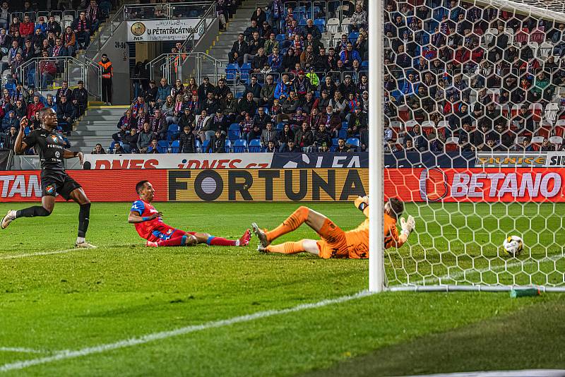 13. kolo FORTUNA:LIGY: Viktoria Plzeň - Baník Ostrava 3:1