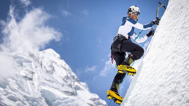 Přeštická lékařka Eva Perglerová při výstupu na Mount Everest