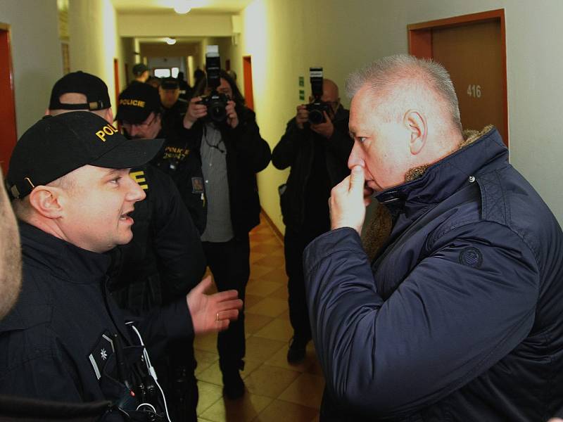 Kontroly plzeňských ubytoven se zúčastnil také ministr vnitra Milan Chovanec (na snímku vpravo) a primátor Plzně Martin Zrzavecký