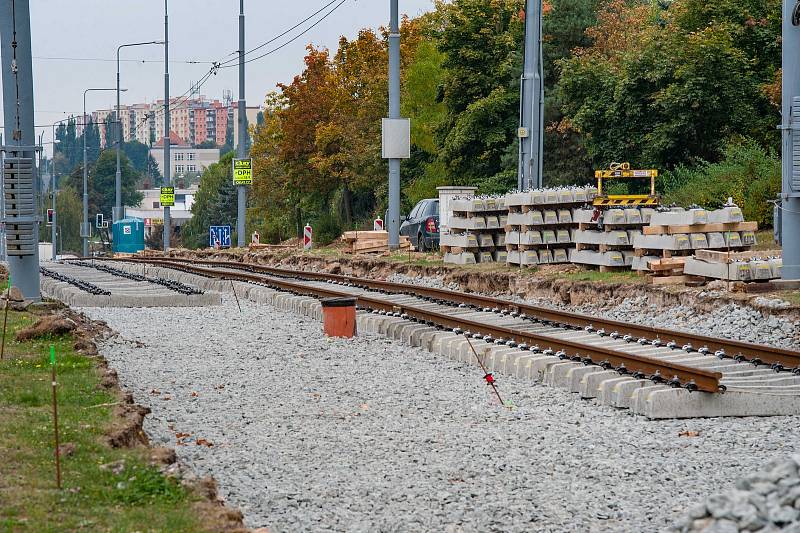 Rekonstrukce tramvajového kolejiště linky č. 1 v Plaské ulici v Plzni.