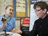 Nemám cukrovku? „Všechno je v pořádku,“ uklidňovala medička jednoho z nejmladších návštěvníků sobotního Dne pro zdraví nejen pro diabetiky