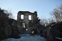 Zřícenina hradu Roupov