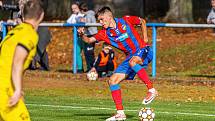 13. kolo FORTUNA ČFL, skupina A: FK ROBSTAV Přeštice (na snímku fotbalisté ve žlutých dresech) - FC Viktoria Plzeň B 1:2 (1:1).