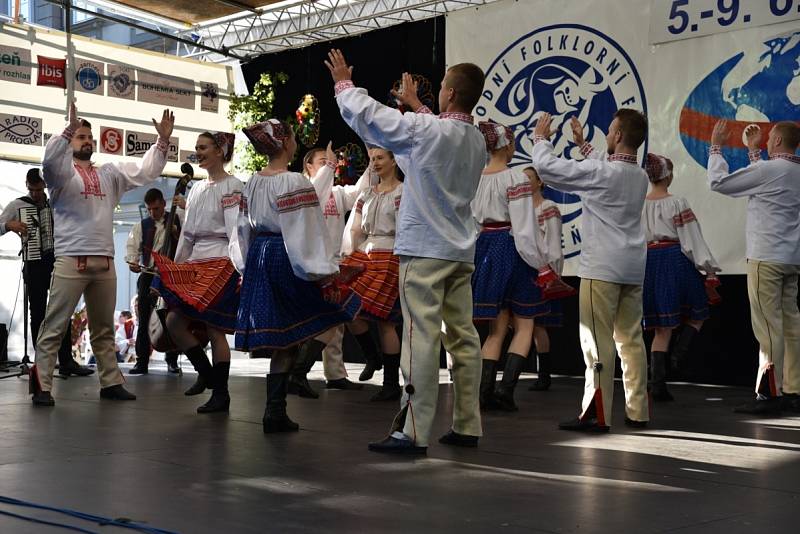 Folklórní festival v Plzni se pravidelně řadí mezi nejvýznamnější akce města.
