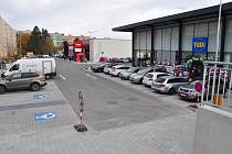 Po měsících prací se v Plzni ve Skvrňanech otevírá Obchodní centrum Alice.