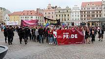 Plzní prošel průvod Pilsen Pride.