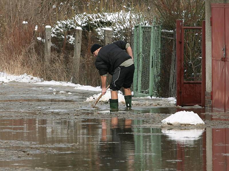 Havárie vodovodu ve Zborovské ulici v Plzni