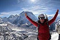 Horolezkyně Eva Perglerová při přípravách před výstupem na vrchol Mount Everestu. Foto: archiv Evy Perglerové
