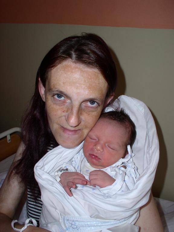 Silvii a Mikuláši Dandášovým ze Zbůchu se 27. května čtyřicet minut po poledni narodil ve Stodské nemocnici syn Milan (3,25 kg/50 cm). Doma brášky a maminky se už nemohou dočkat tříletý Mikuláš a o jeden rok starší Silvia