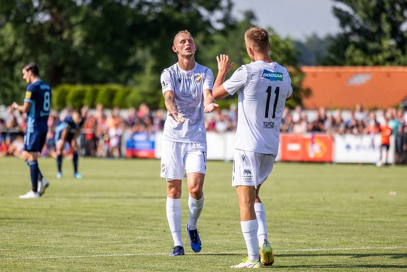 Ondřej Mihálik pálí v letní přípravě Viktorie Plzeň ostrými.