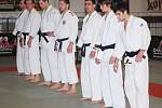 Tým Judoclubu Plzeň před utkáním s Litoměřicemi.