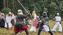 Templářský víkend – třídenní festival na loukách kolem sv. Jiří v plzeňské Doubravce nabídl divákům rekonstrukci bitvy o Akkon a mnoho ukázek šermu, výstroje, výzbroje a života rytířů na bojových taženích i z jiných období než z přelomu 13. a 14. století