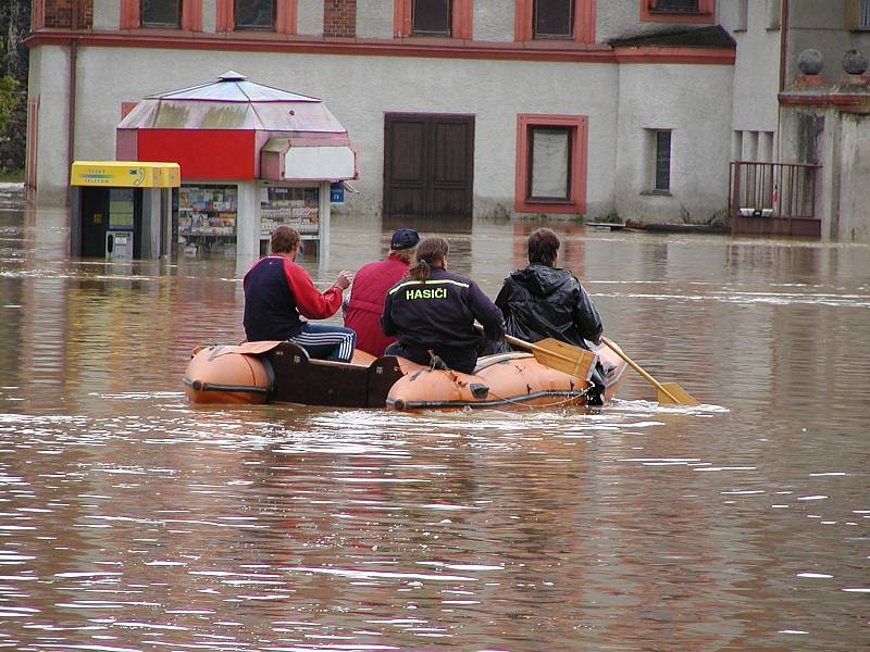 Povodně 2002, Švihov, náměstí