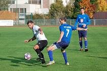 10. kolo krajského přeboru: FK Tachov (na snímku fotbalisté v modrých dresech) - FC Chotíkov 1932 2:0 (0:0).