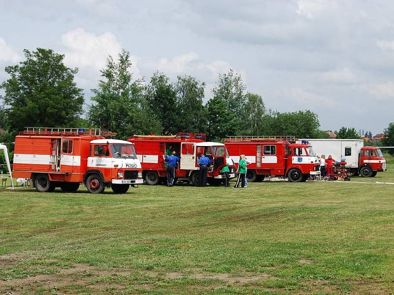 Hasičský memoriál Jana Motyčky uspořádali o uplynulém víkendu ve Zbůchu na severním Plzeňsku