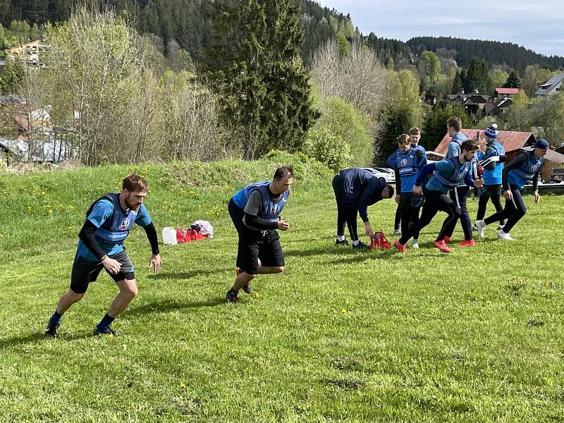 Hokejisté Škody Plzeň na tréninkovém kempu na Šumavě.