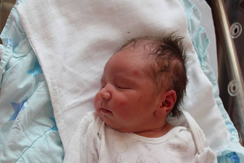 Jáchym Kišš (3900 g, 53 cm) přišel na svět v plzeňské FN Lochotín 4. července 2022 v 15:32 hodin. Maminka Hana a tatínek Marcel z Vochova znali pohlaví svého prvorozeného miminka dopředu.