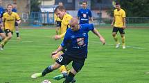 7. kolo krajského přeboru: FK Tachov (na snímku fotbalisté v modrých dresech) - TJ Sokol Lhota 9:0 (4:0).