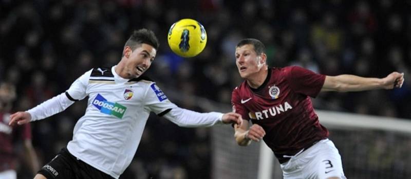 Fotbalisté Viktorie Plzeň vyhráli v sobotu večer v Praze na Letné po výborném výkonu nad domácí Spartou po strhujícím průběhu 3:1