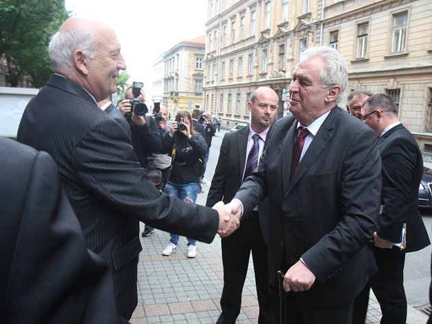 Václav Šlajs doprovázel prezidenta Miloše Zemana při jeho návštěvě v Plzeňském kraji