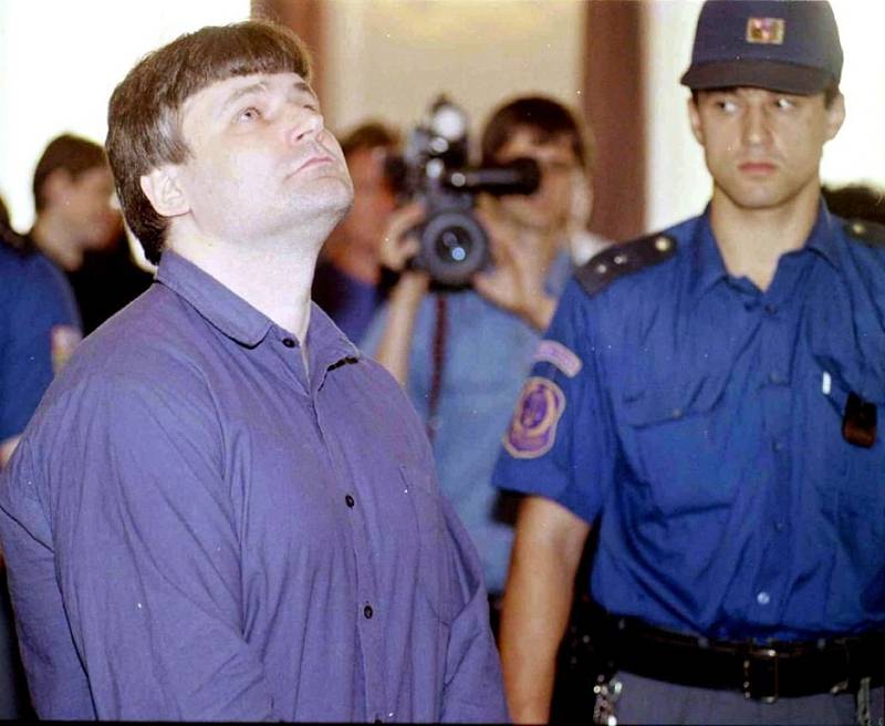 Jiří Kajínek na snímku z června roku 1998, kdy byl  odsouzen na doživotí. Tehdy mu bylo 37 let.