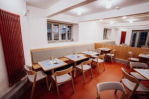V Semlerově rezidenci v Plzni byla otevřena očekávaná kavárna.