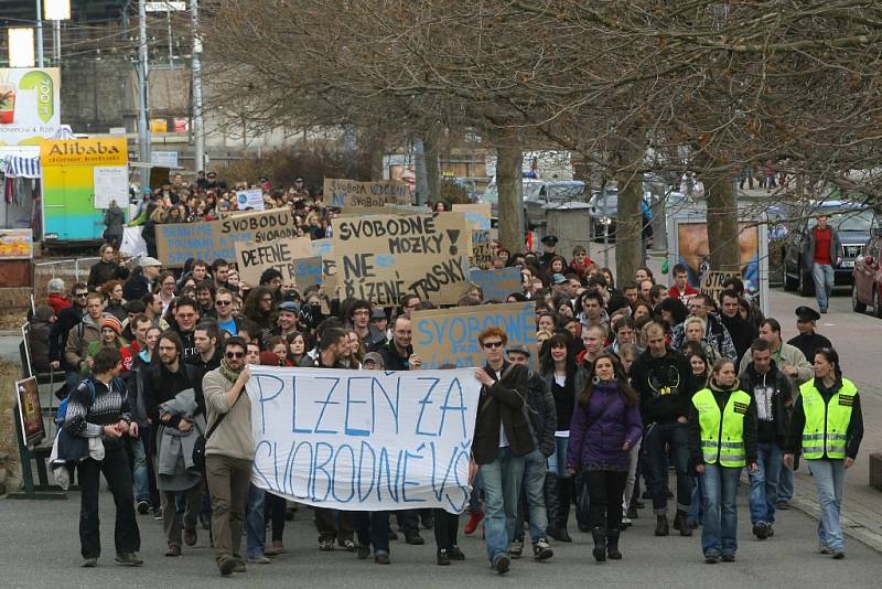 Protestní pochod studentů proti reformám vysokých škol