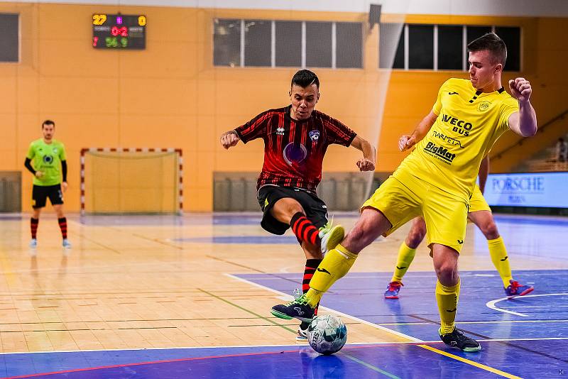 1. Futsal liga (17. kolo): SK Interobal Plzeň - 1. FC Nejzbach Vysoké Mýto 27:0.