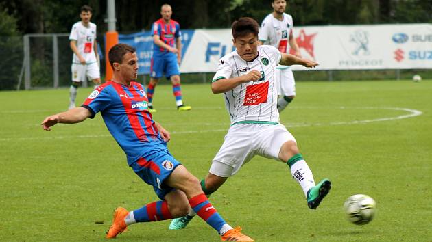 Ve svém druhém zápase v rámci soustředění ve Westendorfu porazili fotbalisté Viktorie Plzeň nováčka rakouské bundesligy FC Wacker Innsbruk 2:0