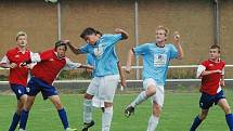 Šestou skupinu žákovského pohárového turnaje v Plzni-Smíchově vyhráli fotbaloví starší žáci FC Viktorie Plzeň (světle modré dresy). Dalšími účastníky byly celky SK ZČE Plzeň (tmavomodré dresy), Slavie Vejprnice (červenobílé dresy) a SK Smíchov (bílé dresy