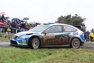 VÁCLAV PECH se spolujezdcem Petrem Uhlem ve voze Ford Focus WRC na trati 41. ročníku Rallye Invelt Pačejov.