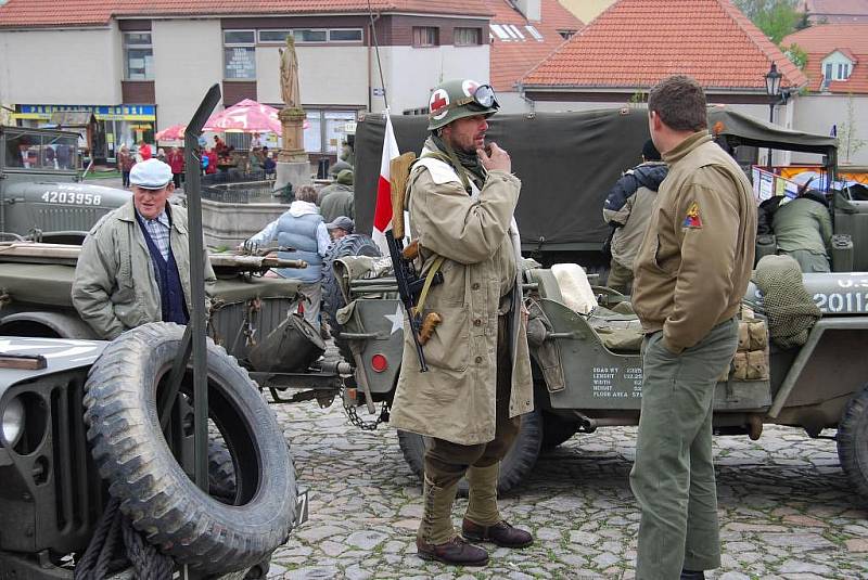 Konvoj historických vozů v Nepomuku