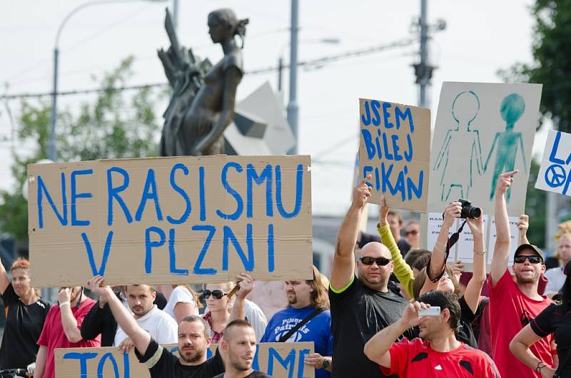 Extremisté prošli Plzní