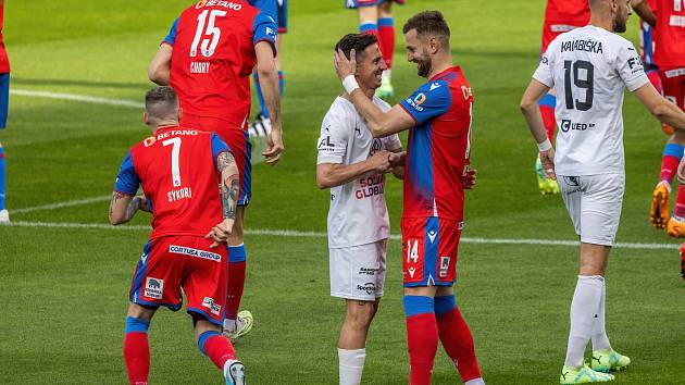 Fotbalisté Viktorie Plzeň vstoupili do nadstavby o titul sobotní remízou 2:2 se Slováckem.