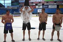 Ice Bucket Challenge dorazila k hokejistům