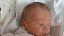 Mikuláš (3,03 kg, 48 cm) se narodil 26.března v 8:49 v plzeňské fakultní nemocnici jako první syn maminky Nikoly Šeflové a tatínka Štěpána Ereta z Líní