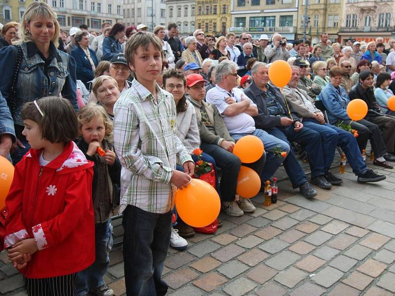 Na mítink Sociální demokracie dorazily stovky lidí.