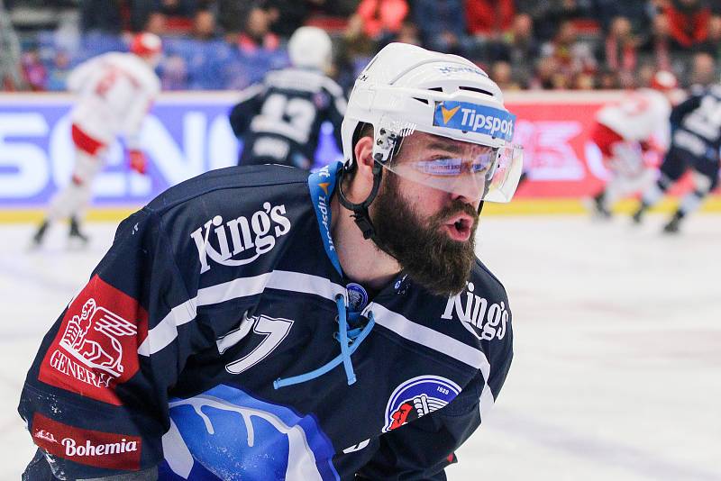 Semifinále play off hokejové extraligy - 5. zápas: HC Oceláři Třinec - HC Škoda Plzeň, 11. dubna 2019 v Třinci. Na snímku Milan Guláš.