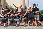 Rugbisté novozélandského týmu  Ambassador´s v Plzni předvedli tanec haku.