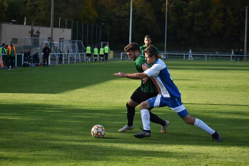 FC Rokycany (zelení) - FK Hvězda Cheb 2:1 (0:0).