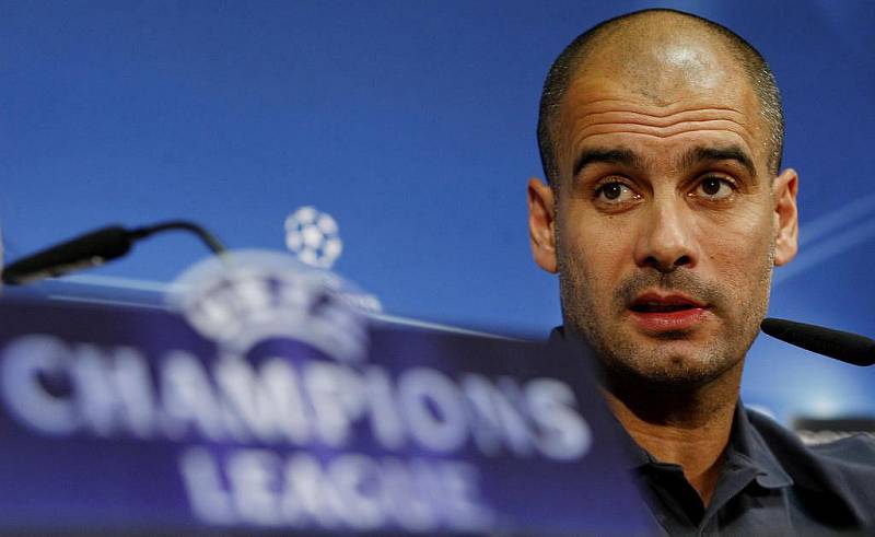 Tisková konference před zápasem Viktorie Plzeň a Barcelony. Na snímku barcelonský trenér Guardiola