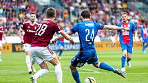 Viktoria Plzeň - Sparta Praha (v červeném), 8. května 2022.