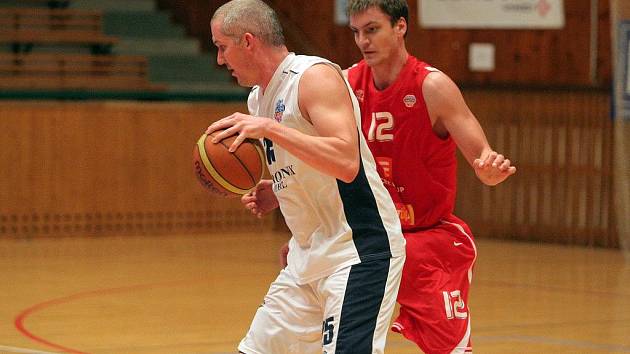 BK Lokomotiva Plzeň - ČEZ Basketball Nymburk