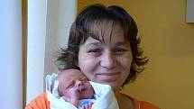 Janě Nguyenové z Ostravy se 21. ledna v 7.40 hod. narodil v Mulačově nemocnici syn Tomášek (2,25 kg, 45 cm). Na brášku se moc těší desetiletá Adélka, o které maminka doufá, že jí bude s chlapečkem pomáhat