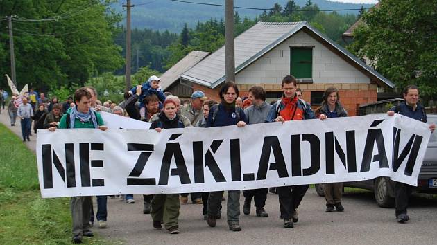 Odpůrci výstavby americké radarové základny se v neděli vypravili na kontrolu kóty 718,8 v Brdech