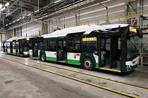Plzeň posílí o nové bateriové trolejbusy. Obejdou se i bez drátů.