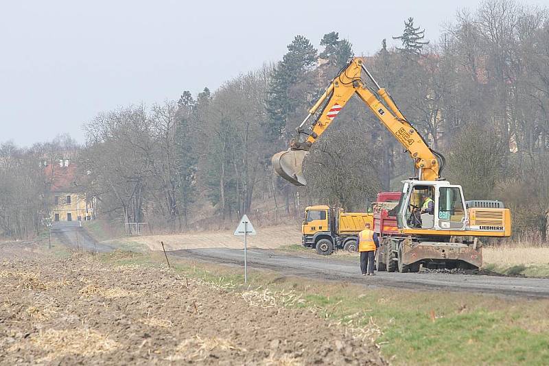 Rekonstrukce silnice mezi Malesicemi a Radčicemi
